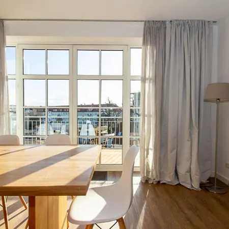 Appartement 8 Admiralskoje *