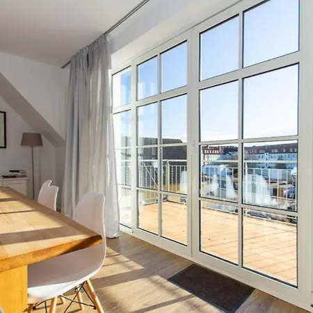 8 Admiralskoje شقة *