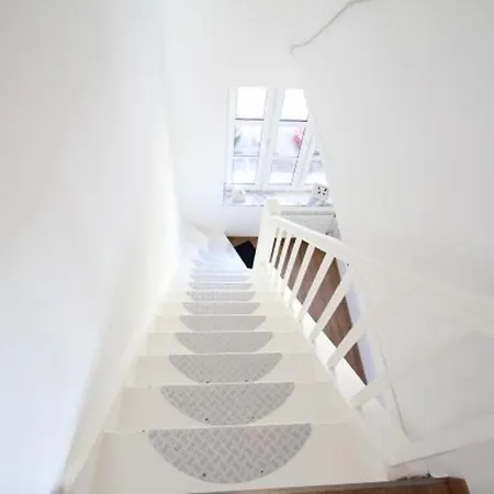Lägenhet 8 Admiralskoje *